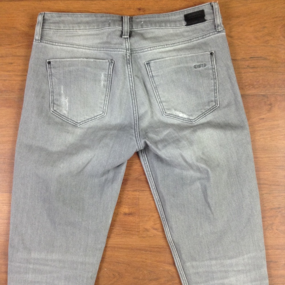 Zara Basic Denim Gray Distressed Cut-Off Jeans 4 - image 7